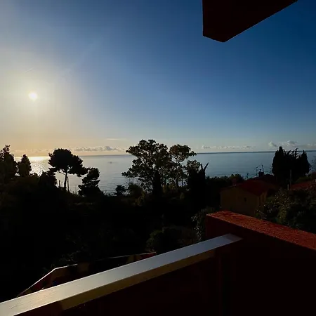 4 Pers. Vue Avec Wi-fi Et Terrasse - Fr-1-827-39