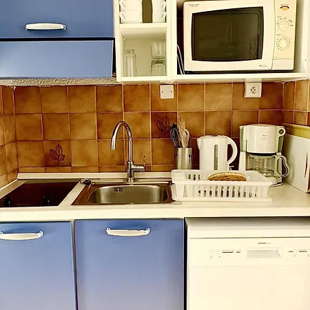 Apartman 4 Pers. Vue Avec Wi-fi Et Terrasse - Fr-1-827-39 *